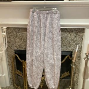 Bucees leopard sweatpants size xl